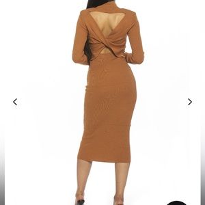 Alexia Admor Tan Dress NWT